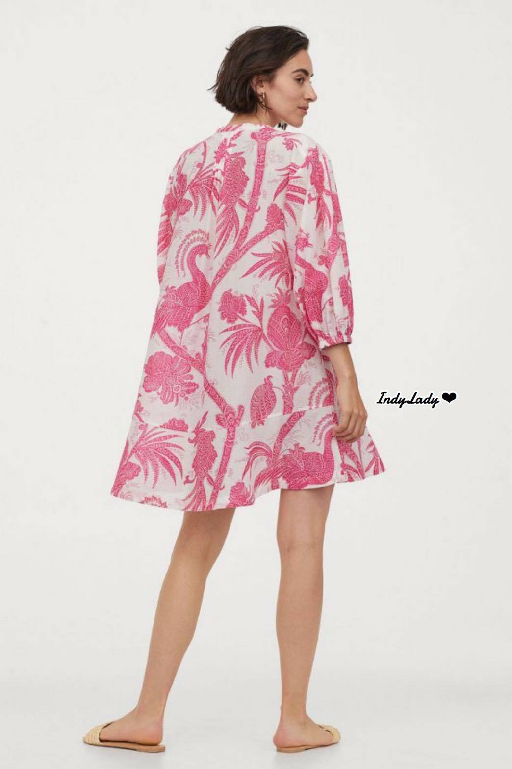 มินิเดรส H&M ทรงปล่อยๆ แขน 5 ส่วน