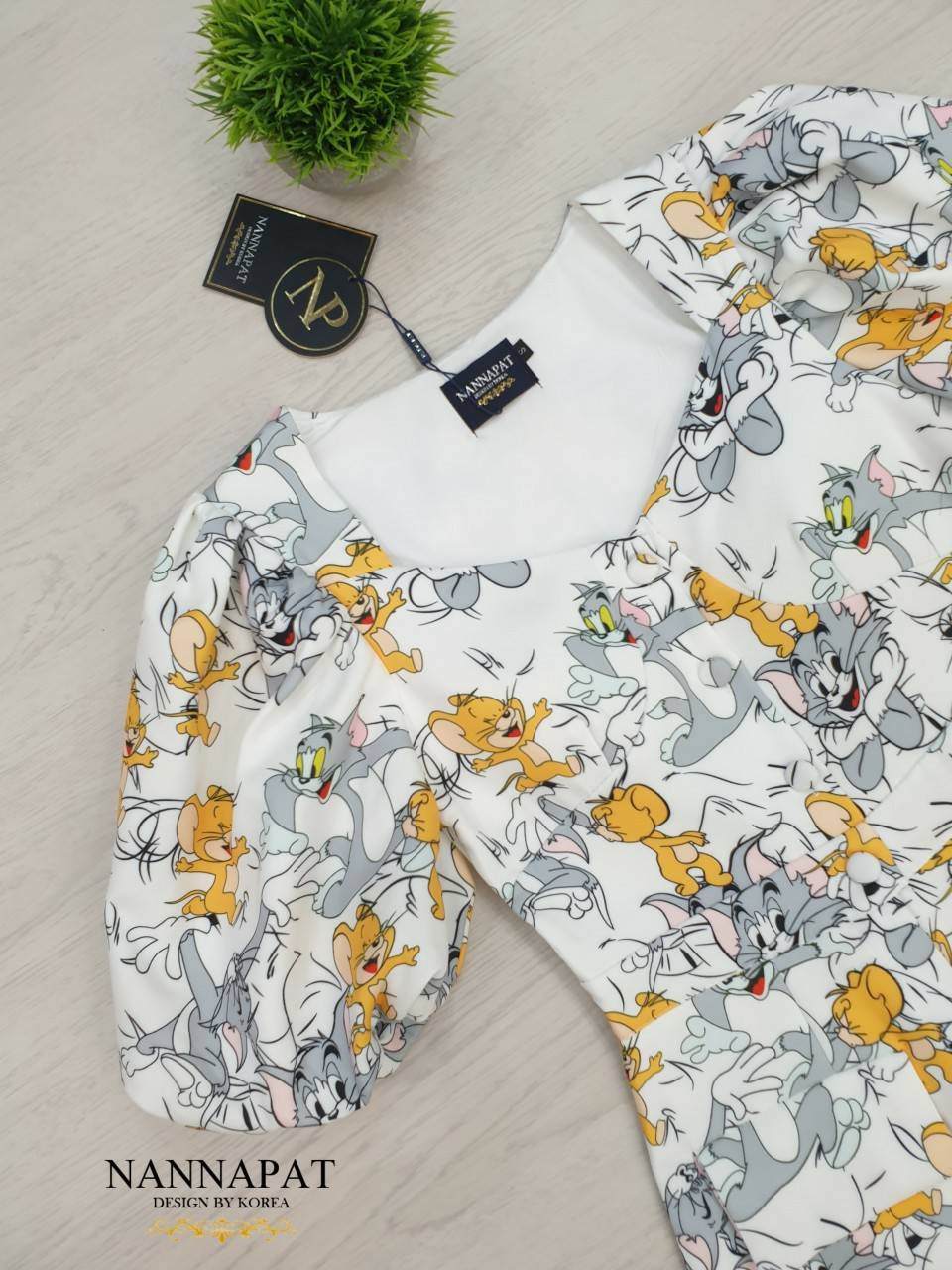 เพลสูทลายทอมแอนด์เจอรี่