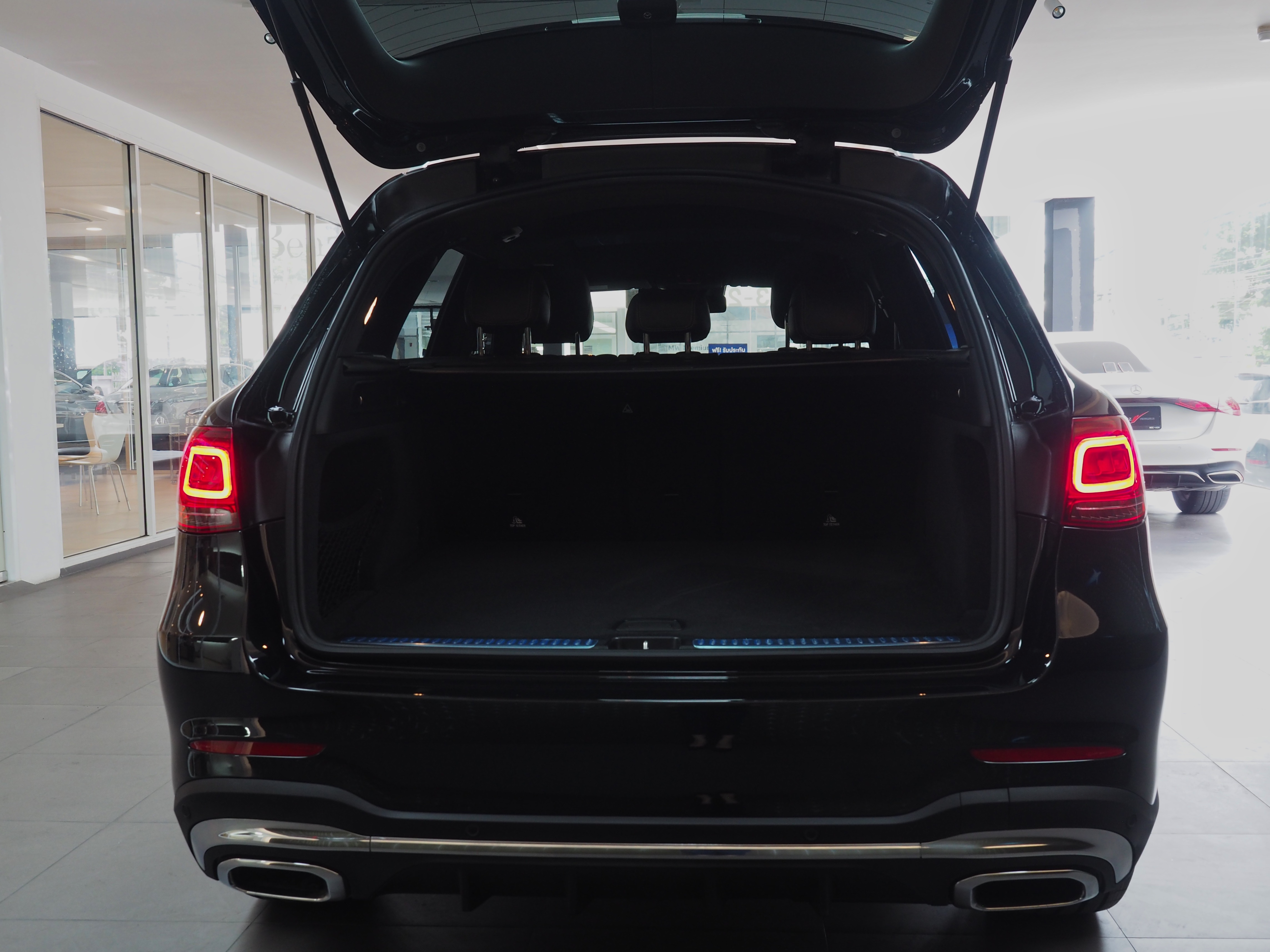 จองแล้ว GLC220d AMG Dynamic W253