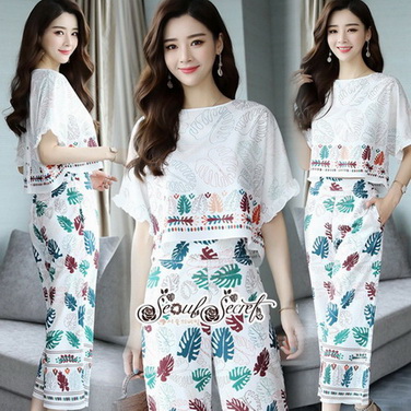 ทรงเสื้อครอปแขนเสื้อทรงปีกค้างคาว