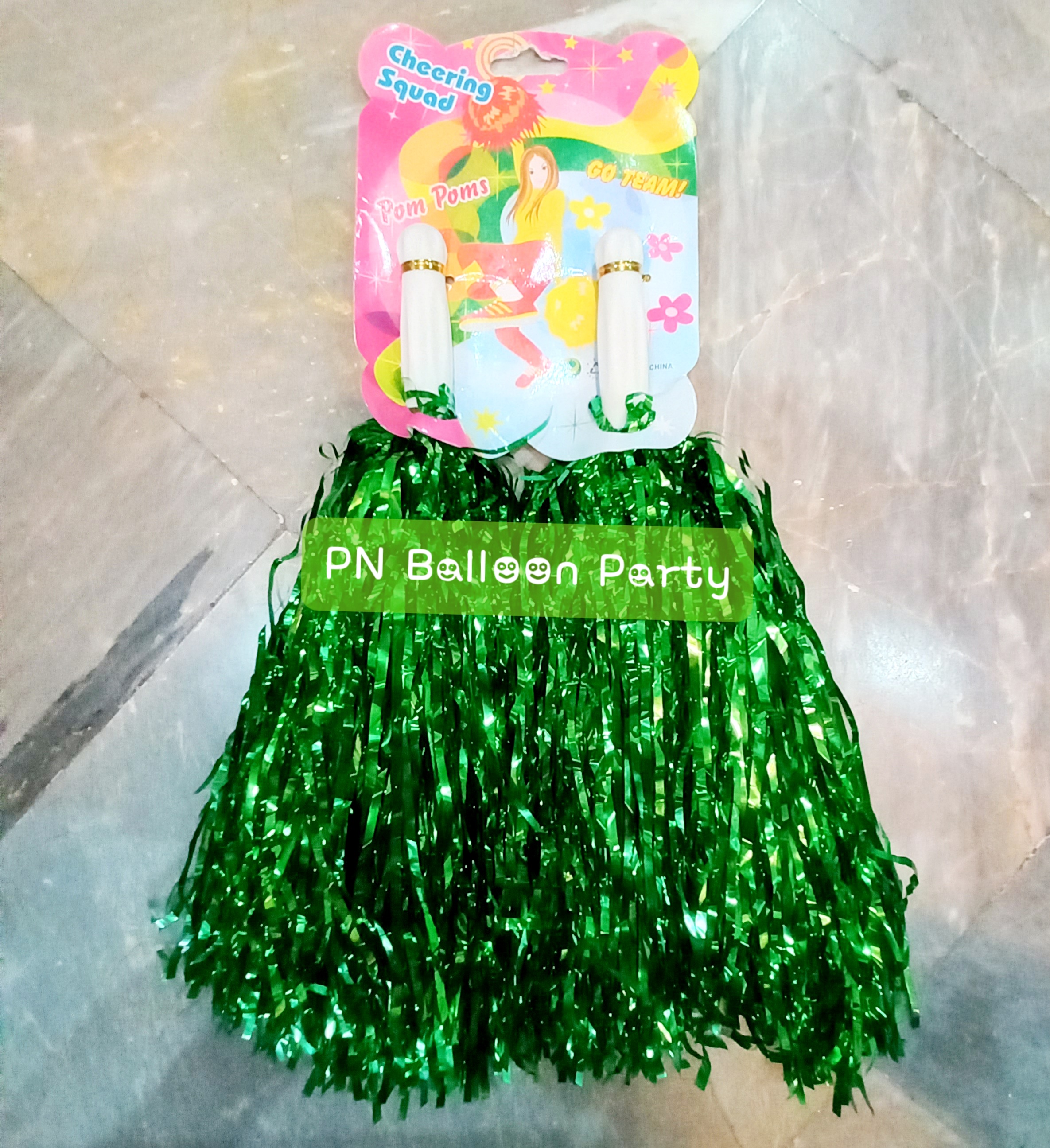 พู่เชียร์กีฬาสี ปอมปอม 1 คู่ = 2 ชิ้น พร้อมส่งในไทย