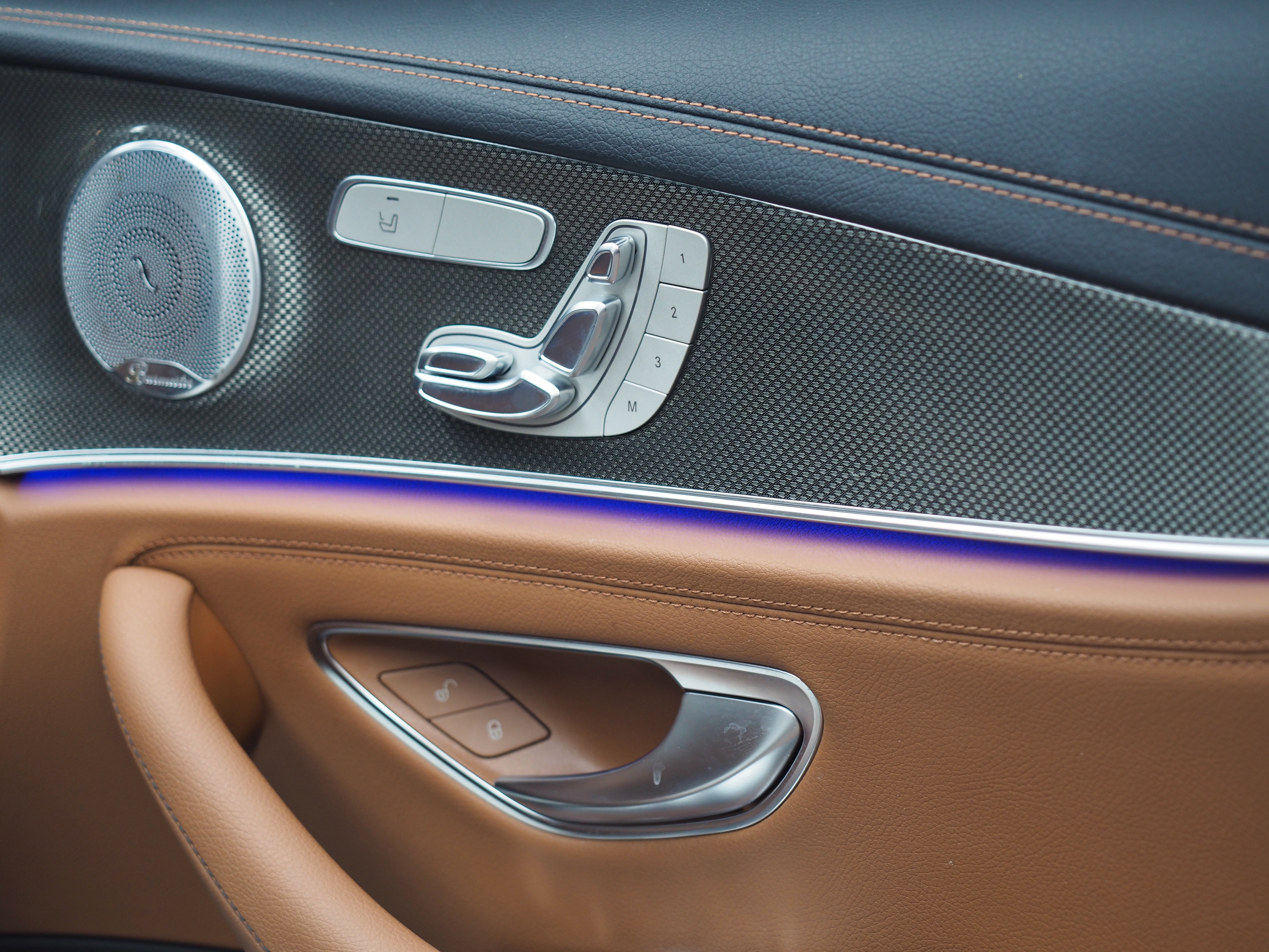 จองแล้ว E350e AMG Plug in Hybrid W213