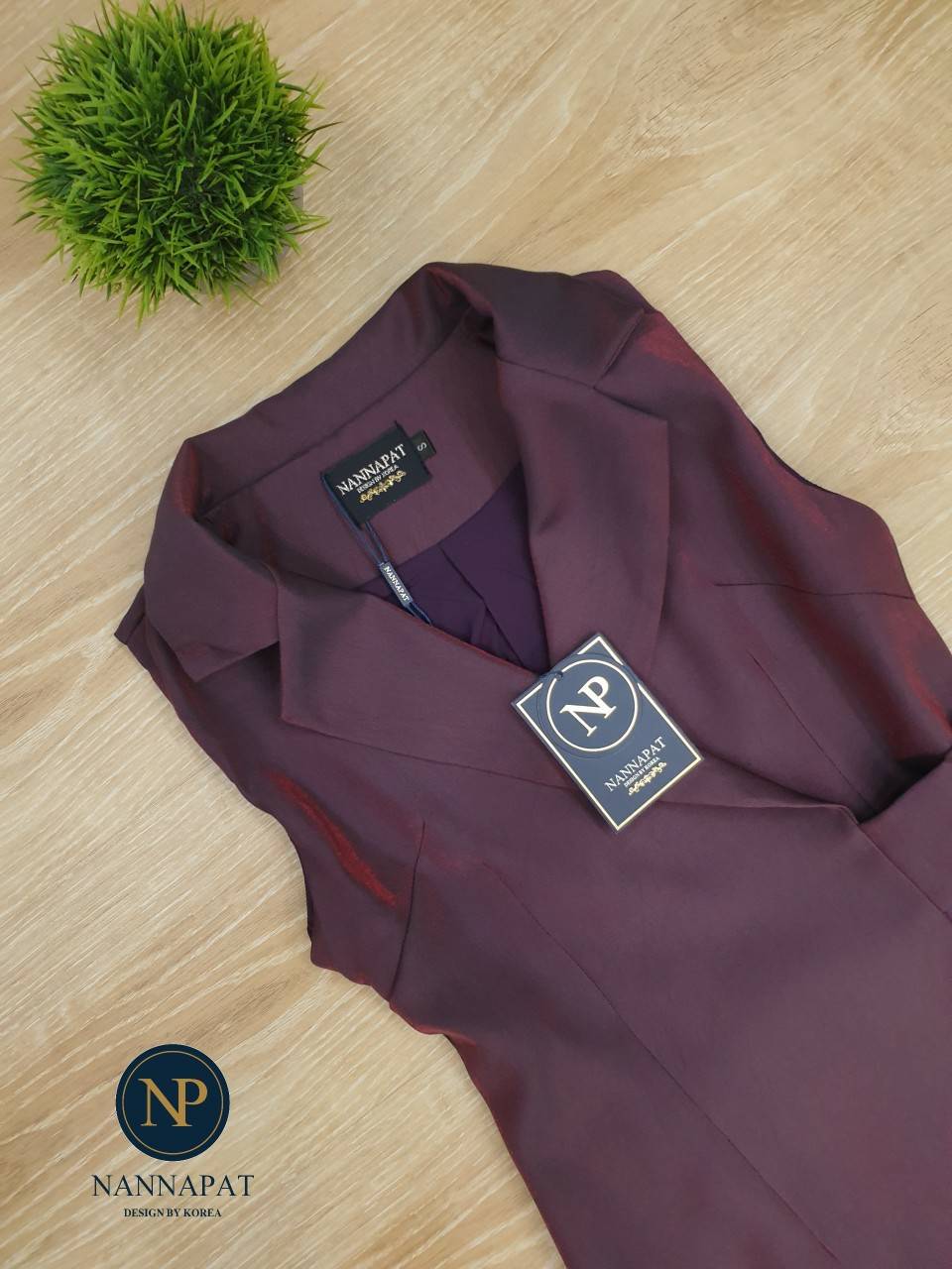 เสื้อกระดุมข้าง กางเกงมีกระเป๋าข้าง