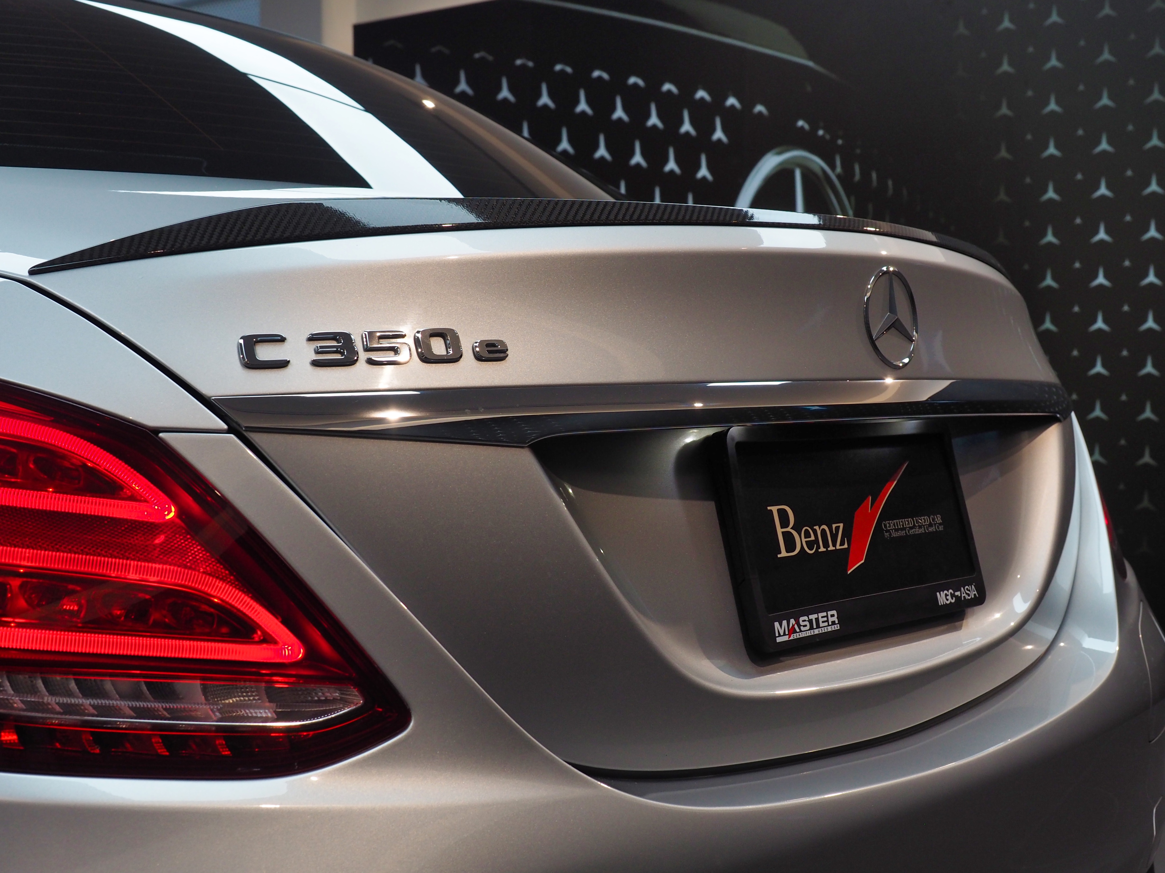 จองแล้ว C350e AMG Plug in Hybrid W205