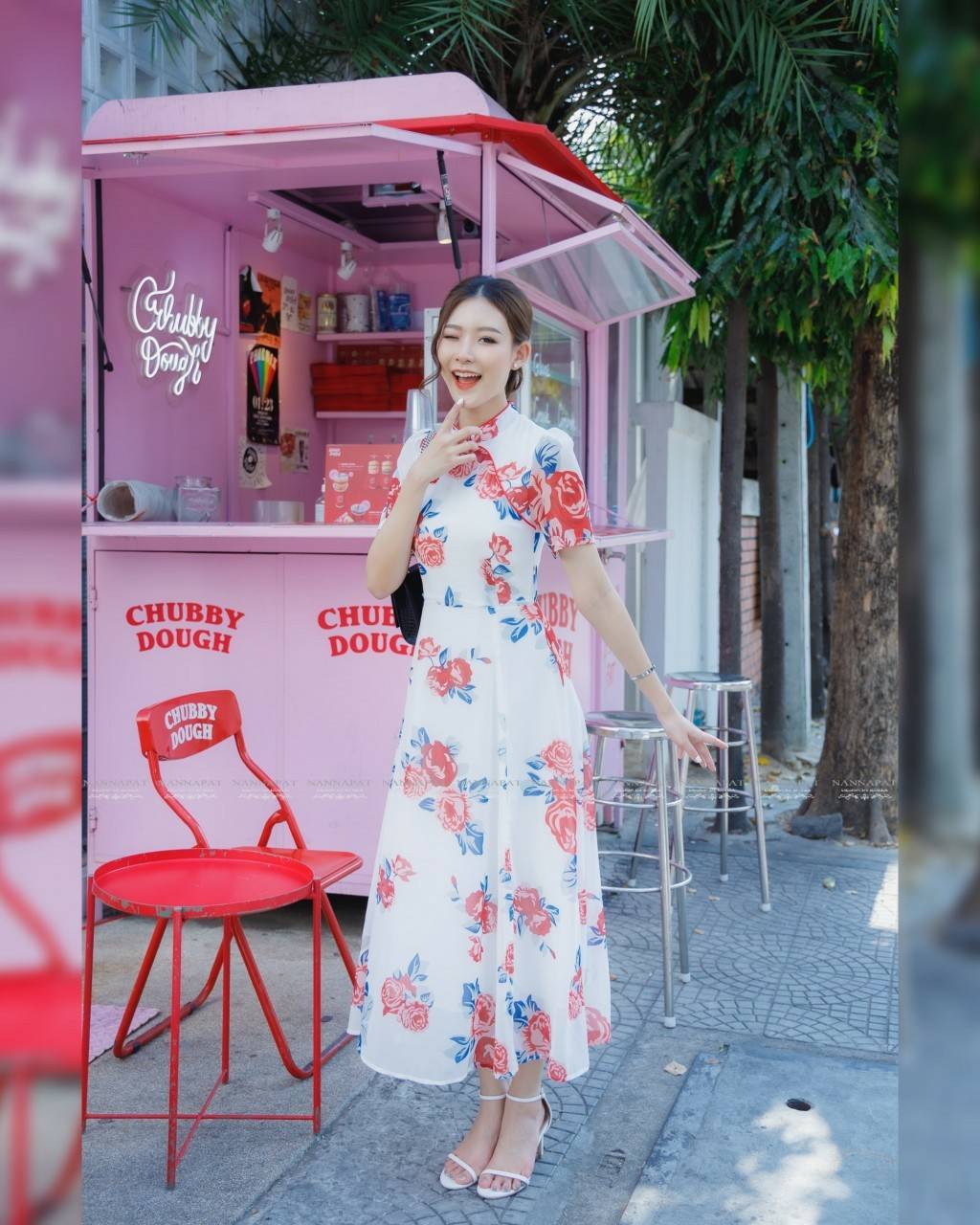 กีเพ้างานซิปหลังพริ้วสวยลายกุหลาบ