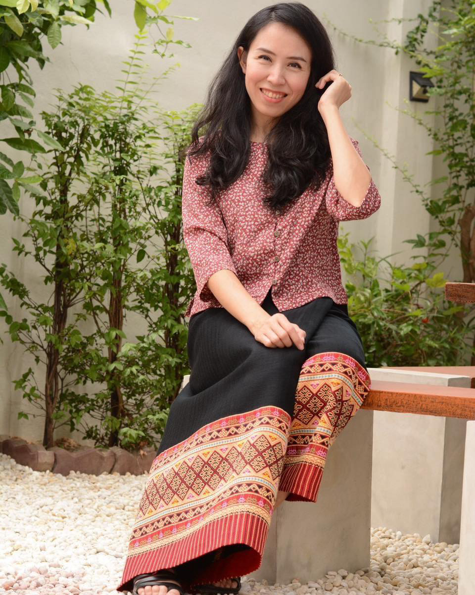 เสื้อลายดอก