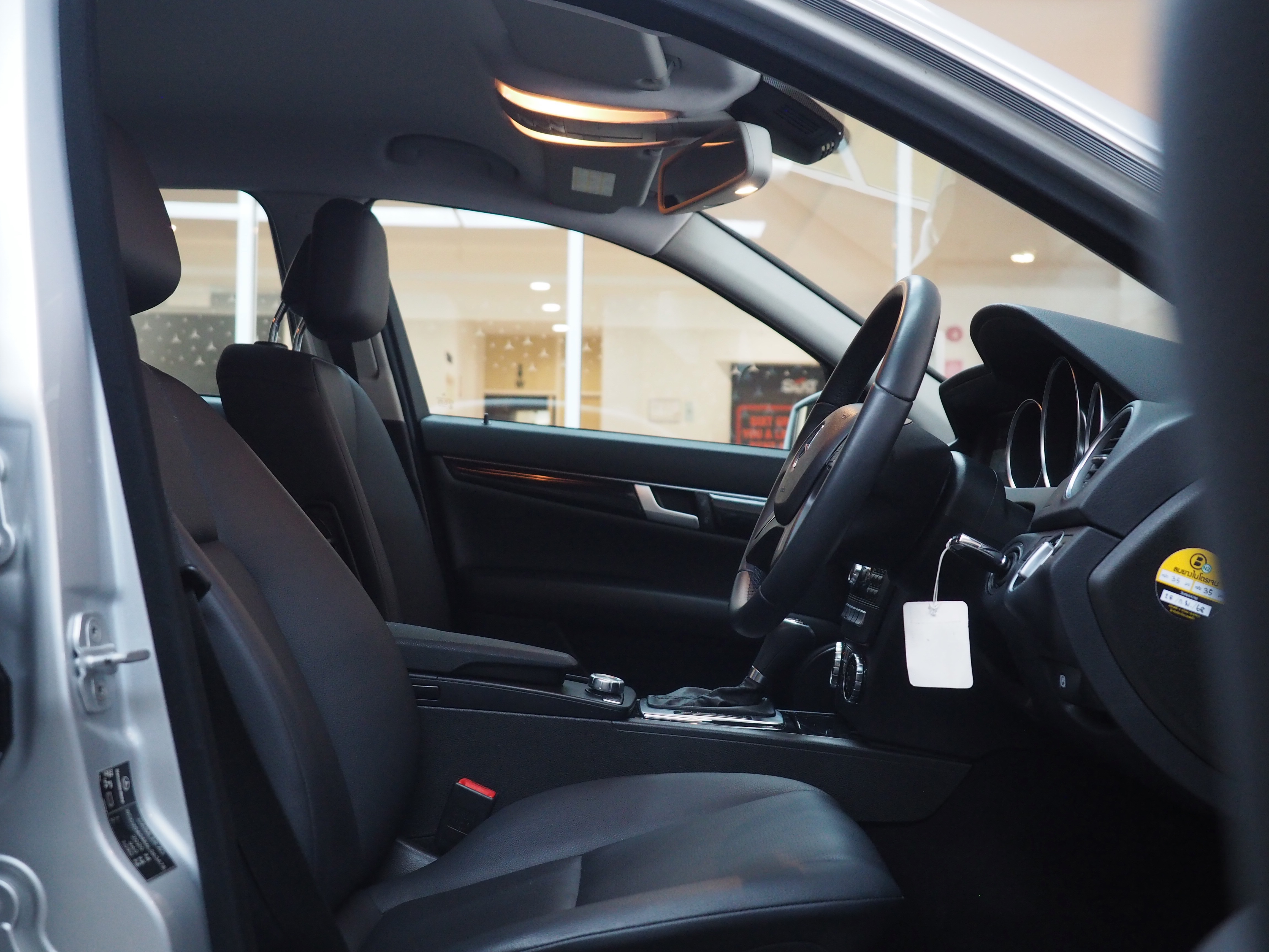 จองแล้ว C200 CGI Style W204