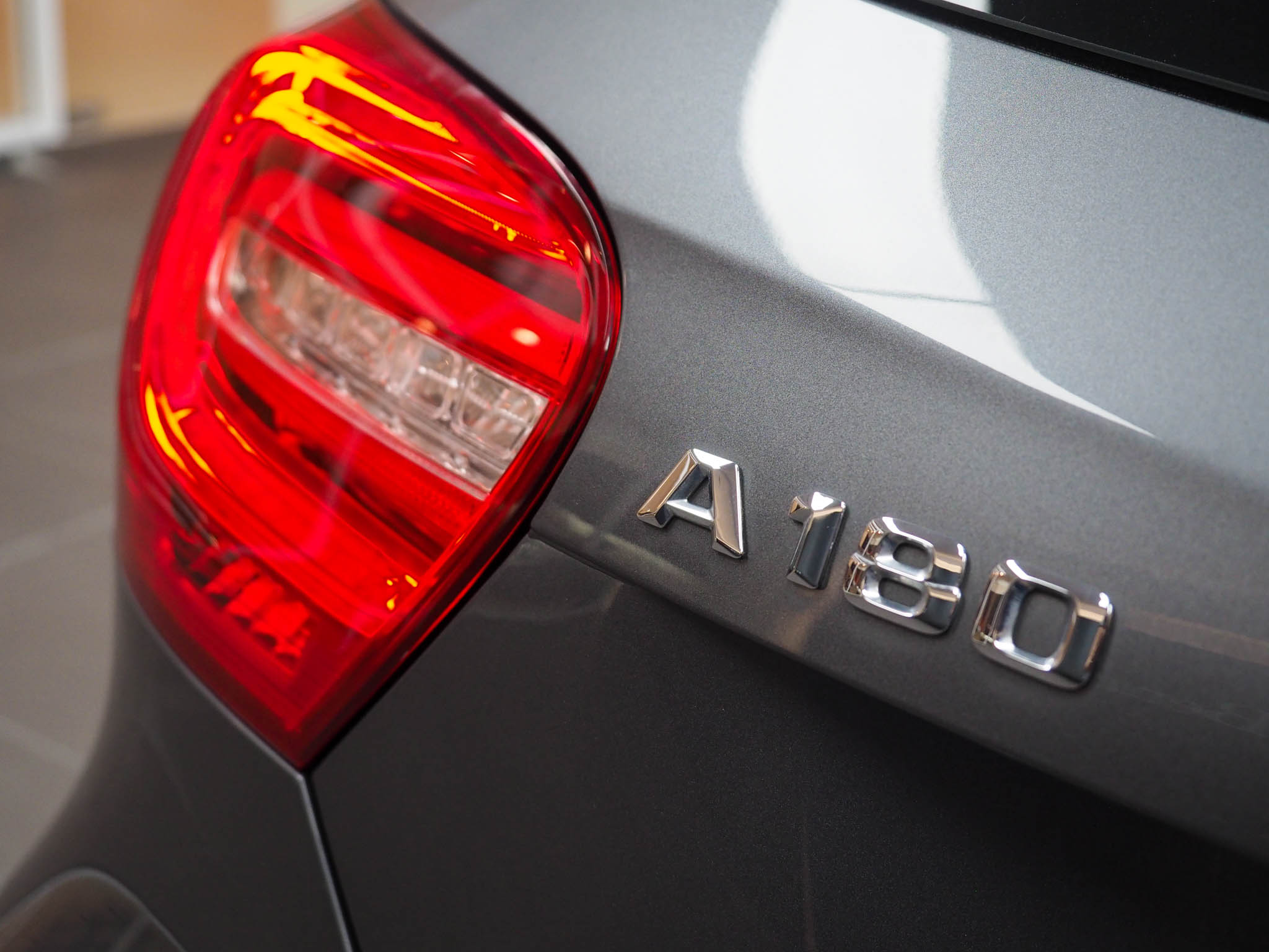 จองแล้ว A180 AMG Sport W176