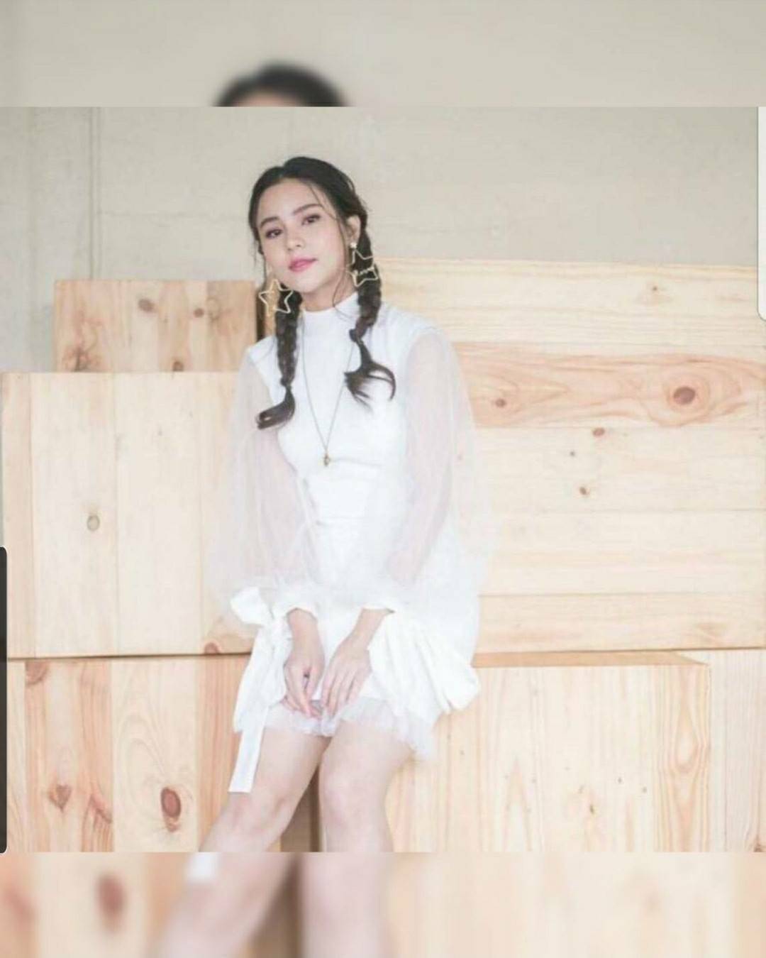 ซิปหลังแขนผ้าใยไหวยาวพองใหญ่