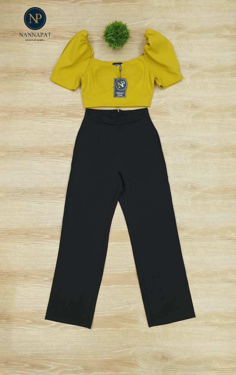 เซทเสื้อกางเกงสีเหลือง