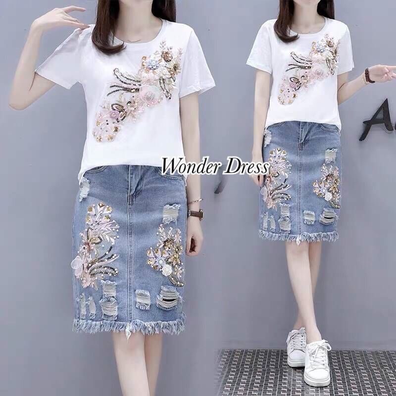 เซทเสื้อยืดกับกระโปรงรุ่นใหม่