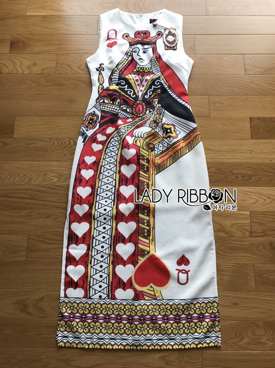 เดรสแขนกุดพิมพ์ลายไพ่ควีน