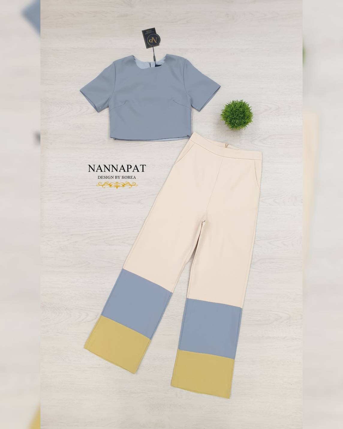 เสื้อซิปหลัง กางเกงทรีโทน