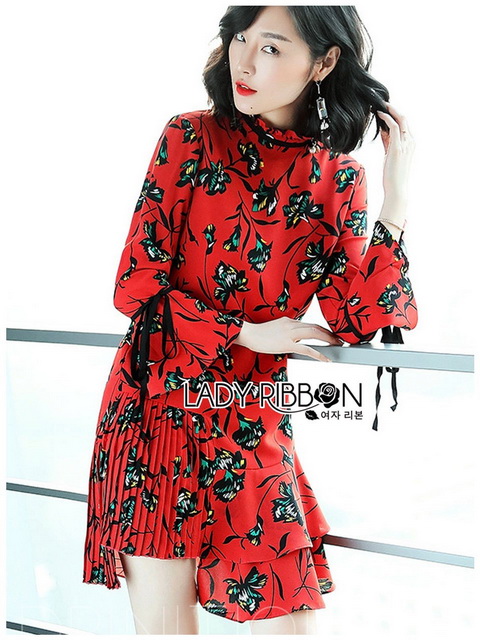 เดรสผ้าเครปสีแดงพิมพ์ลายดอกไม้สีเขียว