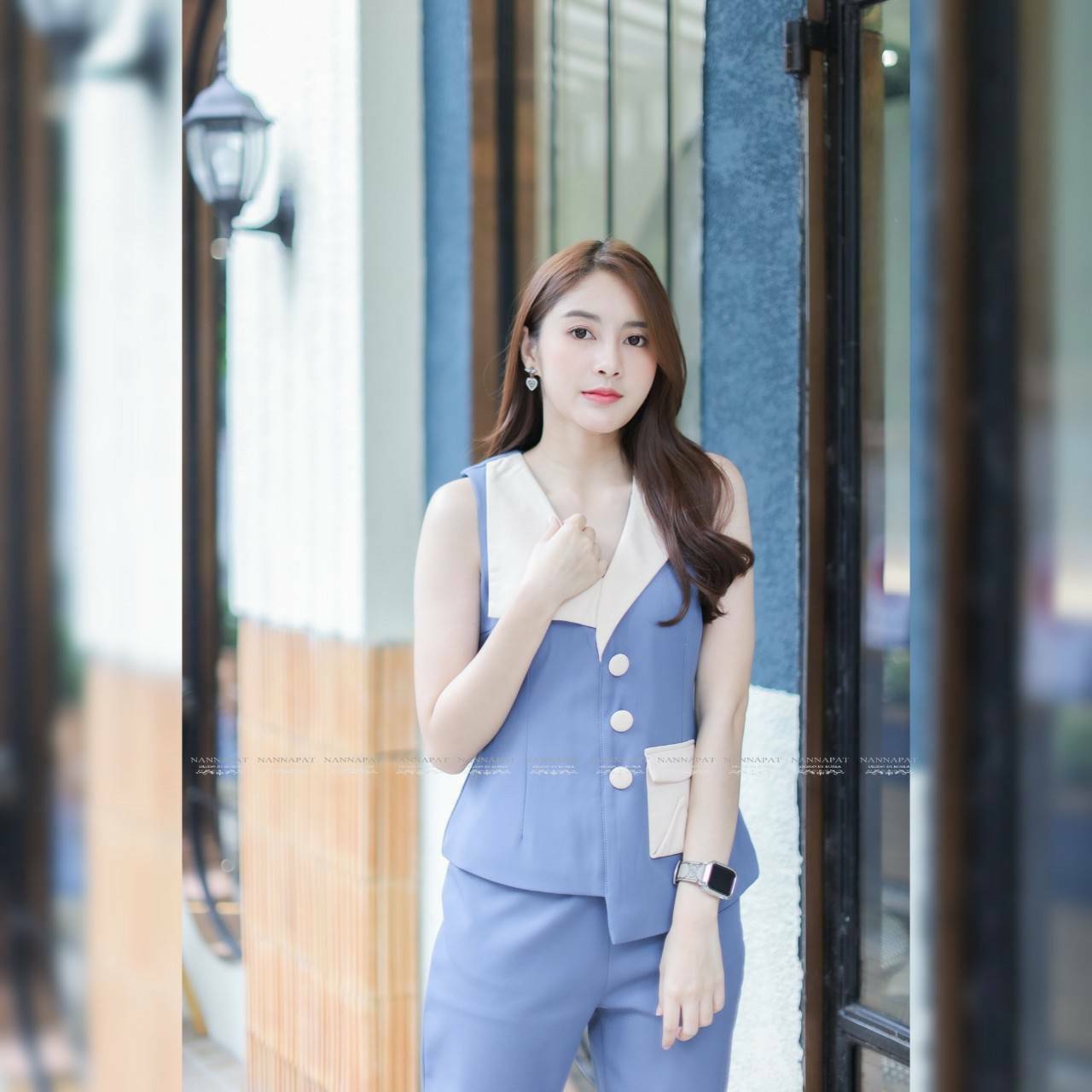 เสื้อแขนกุด คอปก กระดุมหน้า
