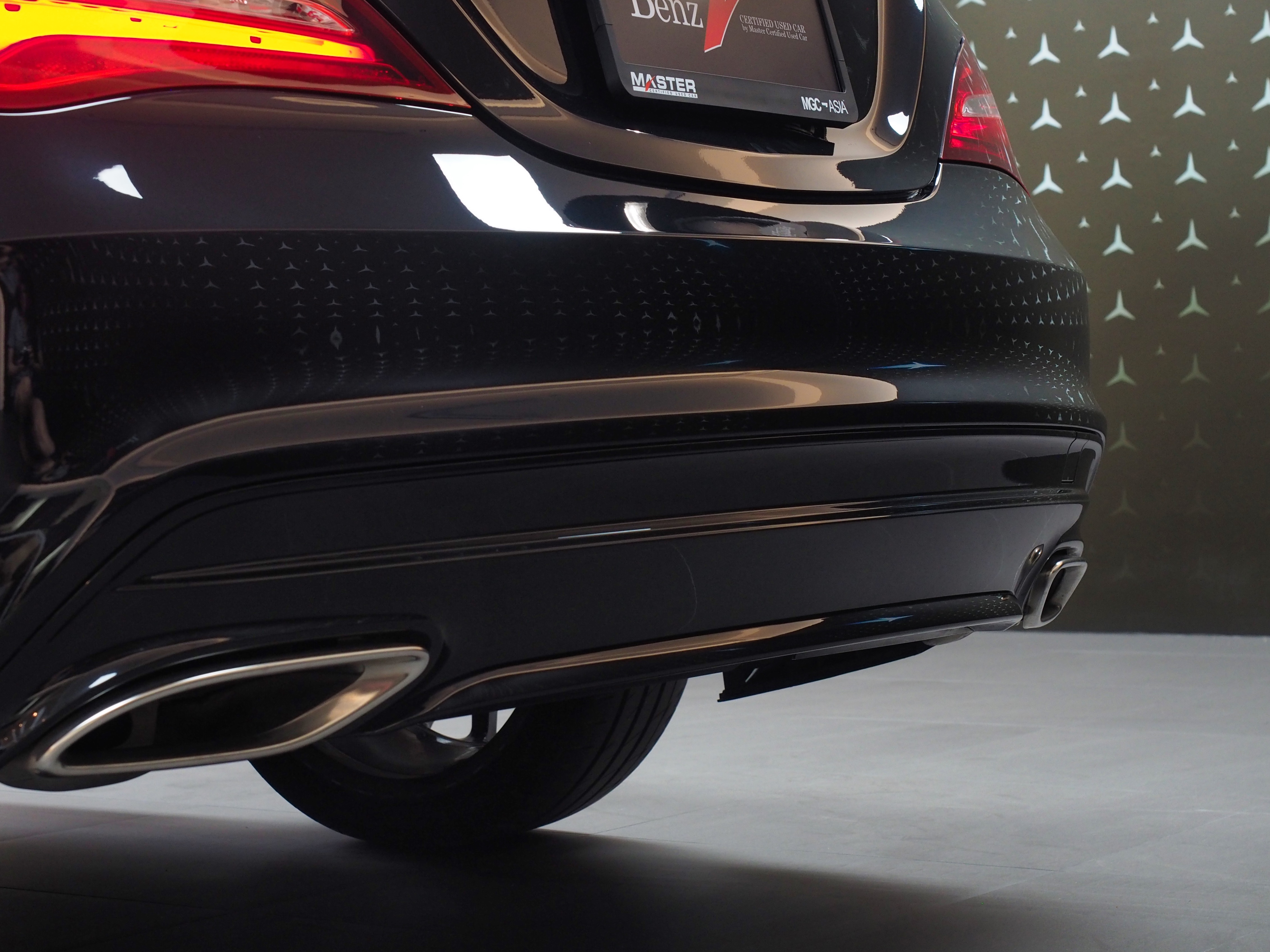 จองแล้ว CLA250 AMG Night Edition W117