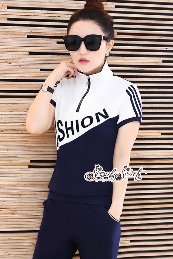 เสื้อยืดทรงแขนล้ำ ช่วงแขนคาดเเถบสปอต์