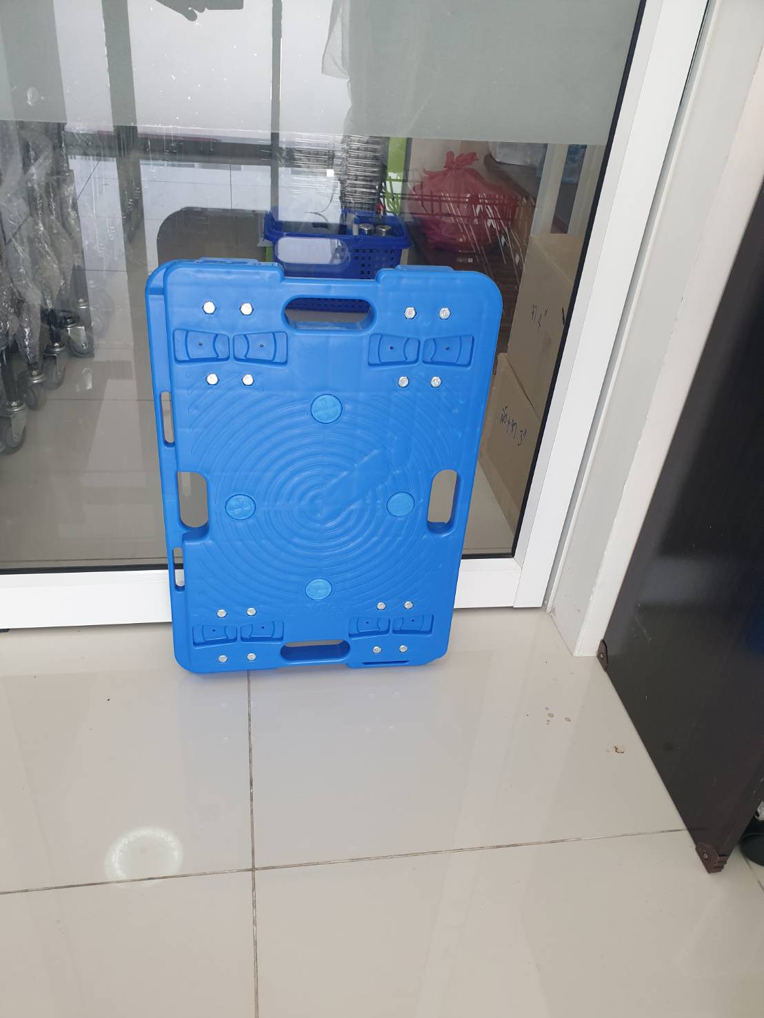 ดอลลี่พื้นพลาสติก แบบต่อกันได้ 150 กก.