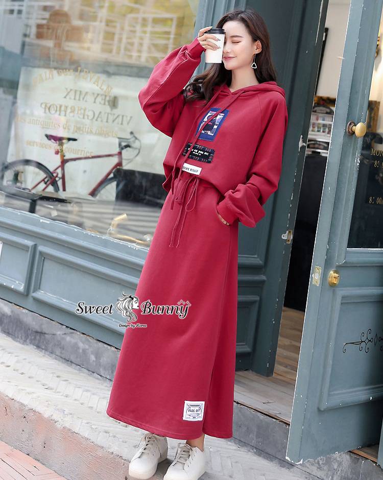 เสื้อกระโปรงทั้งชุดผ้ายืดสีแดงสด