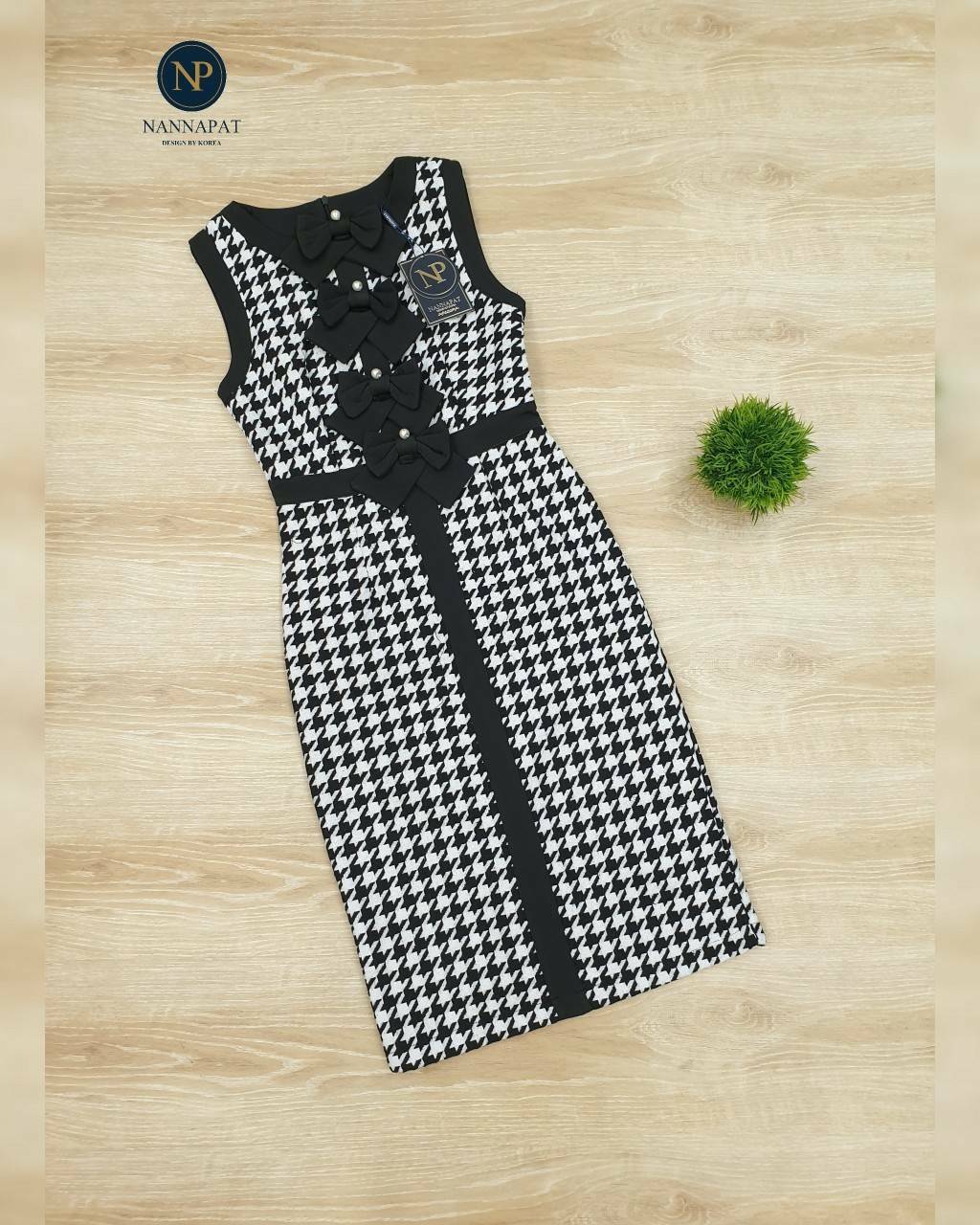 เดรสซิปหลังแต่งโบว์อกน่ารักๆ