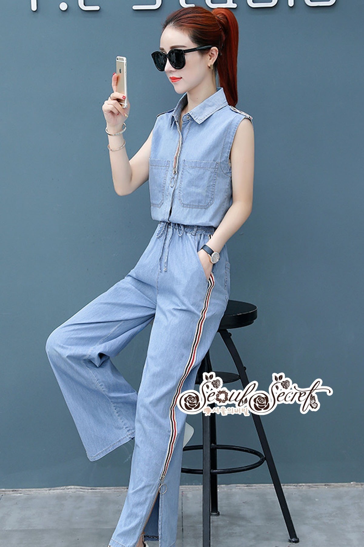 เสื้อทรงคอปกเชิ๊ทแขนกุดแต่งกระเป๋าคู่ด้านหน้า มี2สีคะ