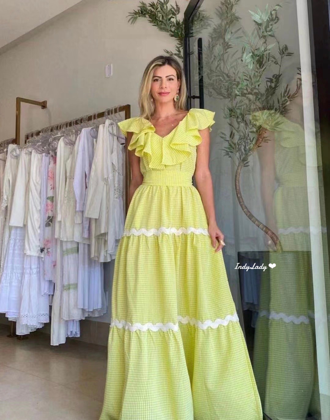 Dress แขนกุด ลายตารางเล็ก