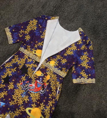 ชุดเดรสคอกลมแขน 3 ส่วน