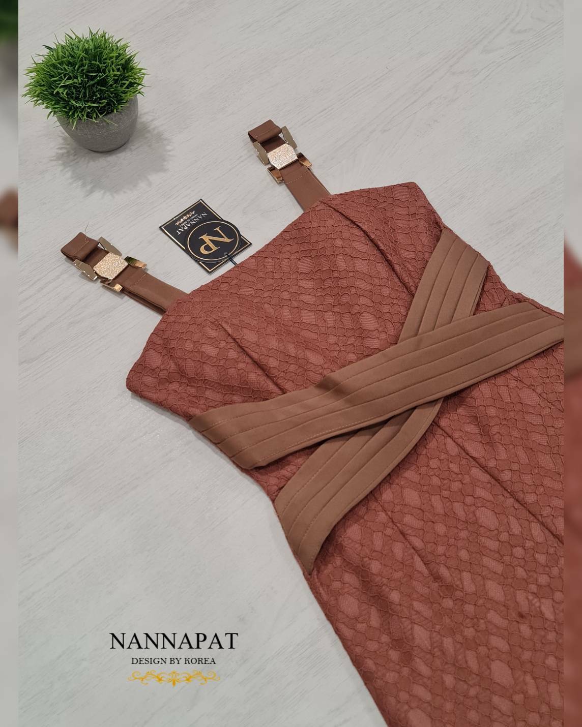 จั้มสูทผ้าลูกไม้เนื้อดี