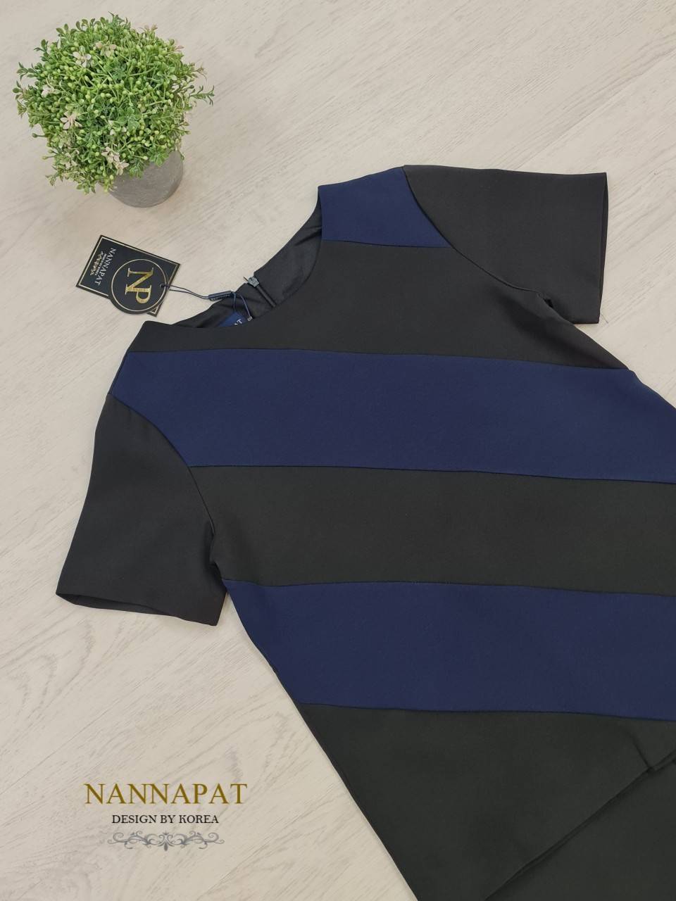 เสื้อทูโทน ซิปหลัง ดีไซน์ตัดลายเฉียง