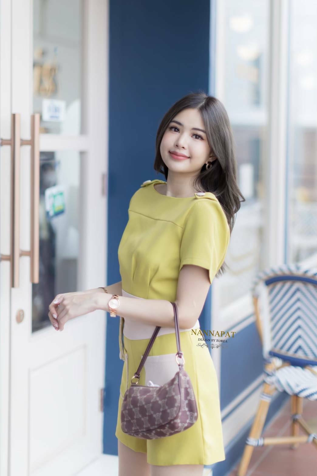 เสื้อซิปหลัง ดีไซส์เก๋