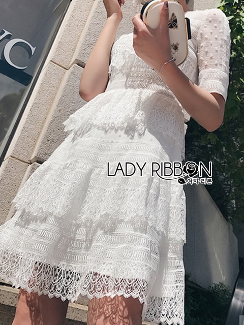 Lace Dress เดรสผ้าลูกไม้สีขาวตกแต่งเลเยอร์