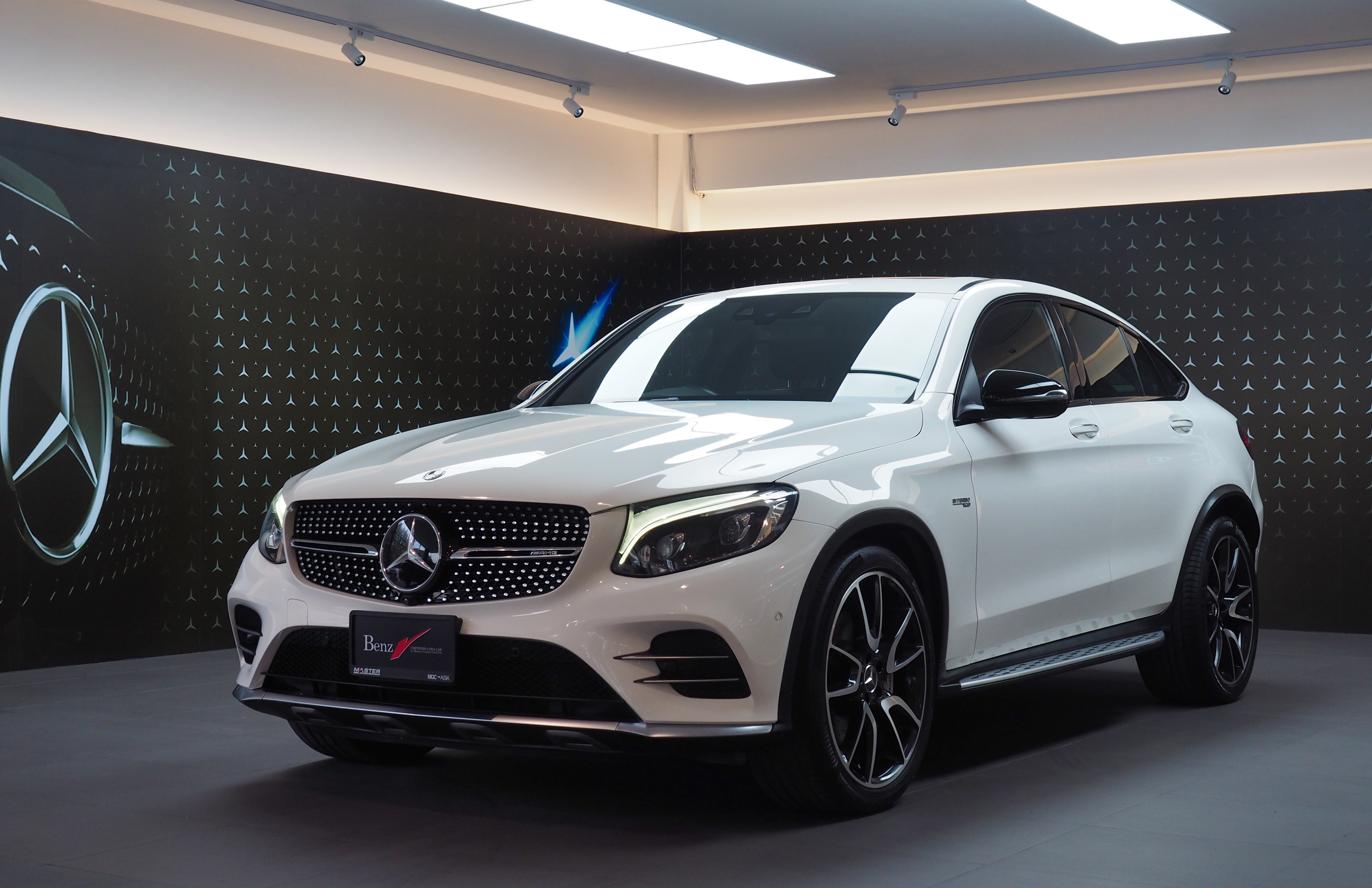 จองแล้ว GLC43 AMG Coupe 4Matic W253