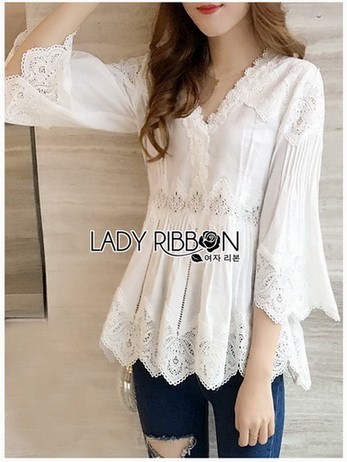 เสื้อยาวคอตตอนสีขาว