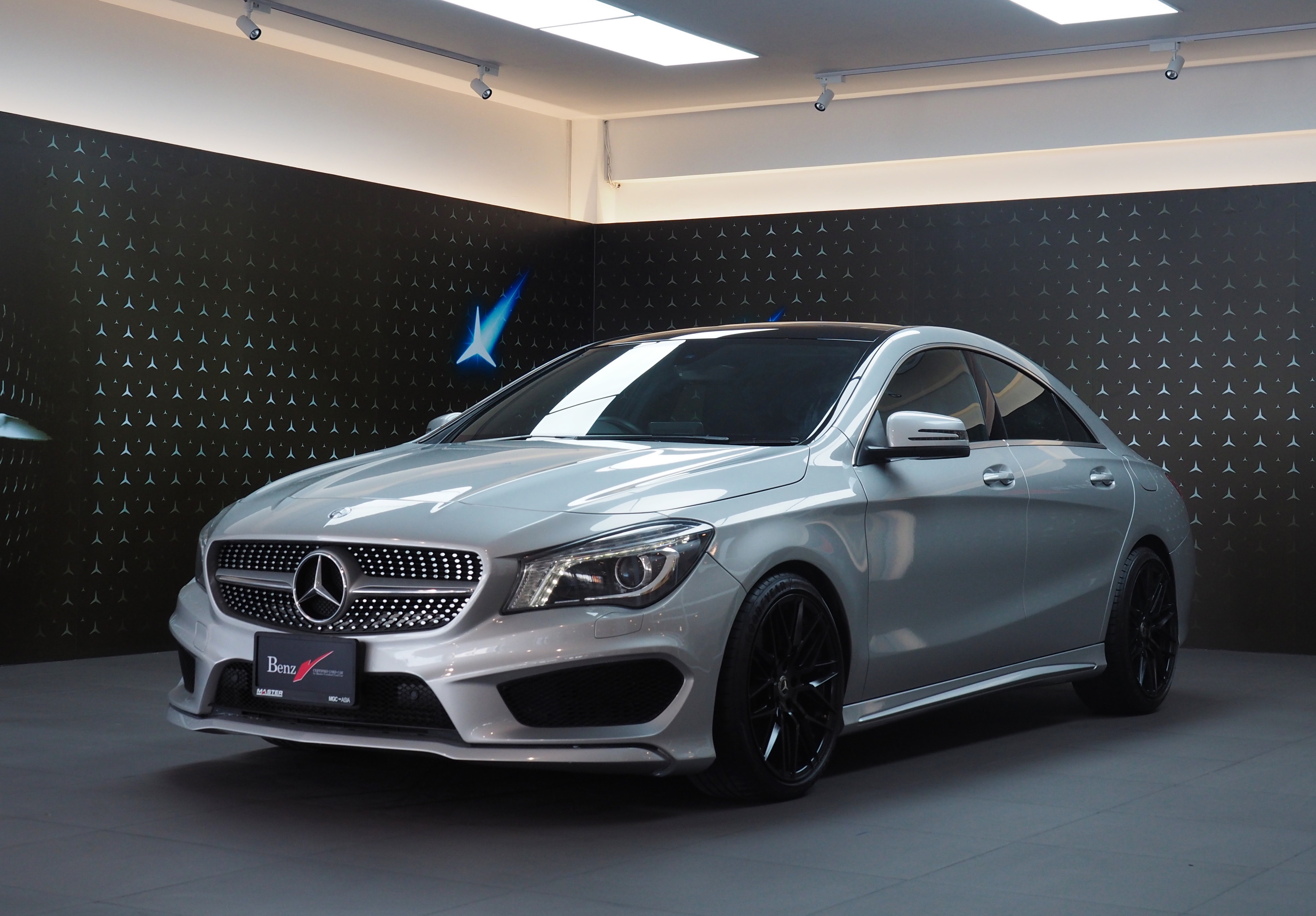จองแล้ว CLA250 AMG W117
