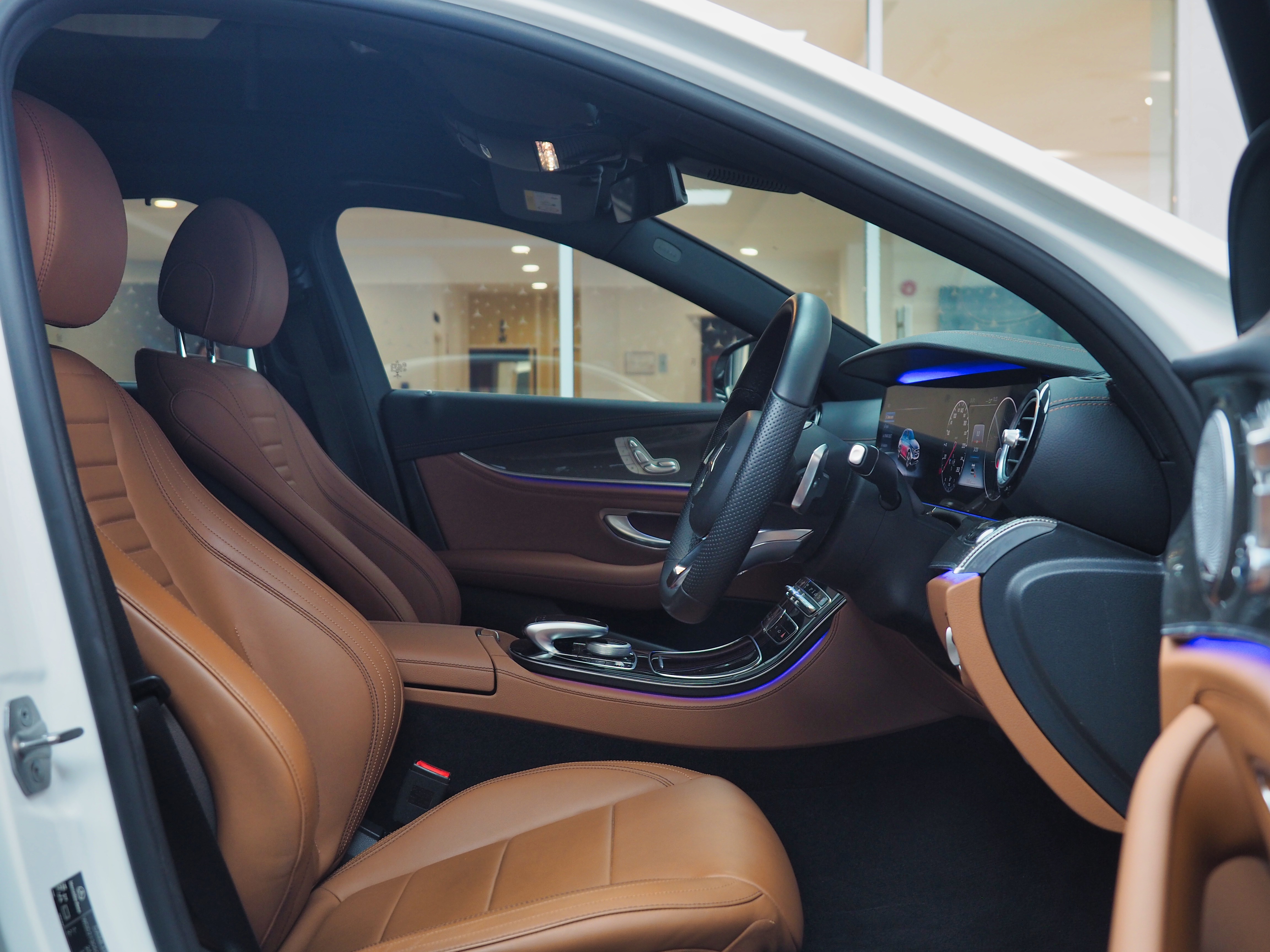 จองแล้ว E350e AMG Plug in Hybrid W213