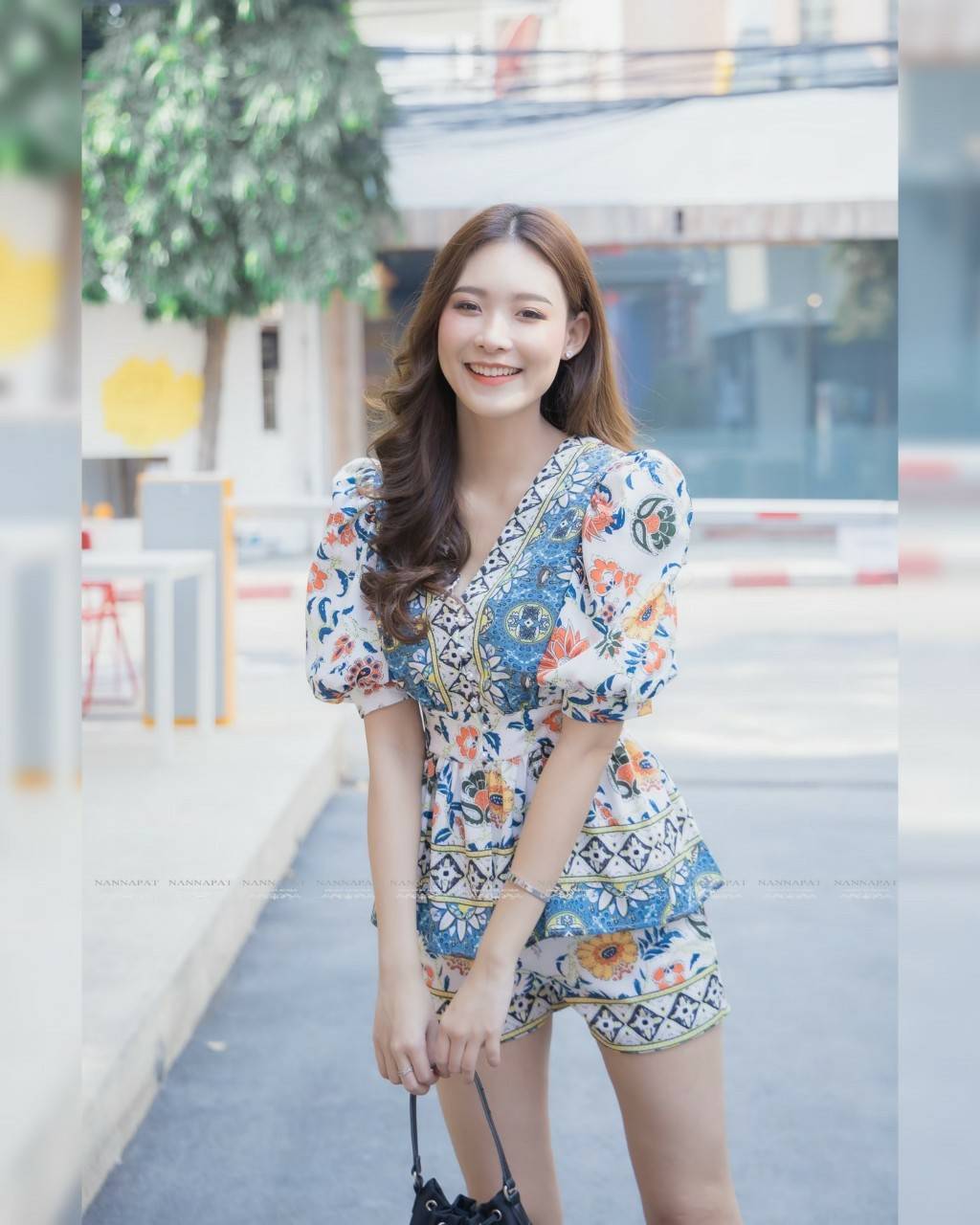 กระดุมหน้า กางเมีกระเป๋าข้าง