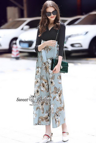 จั๊มสูทงานเกาหลีเสื้อผ้ายืดคอตตอนสีดำ