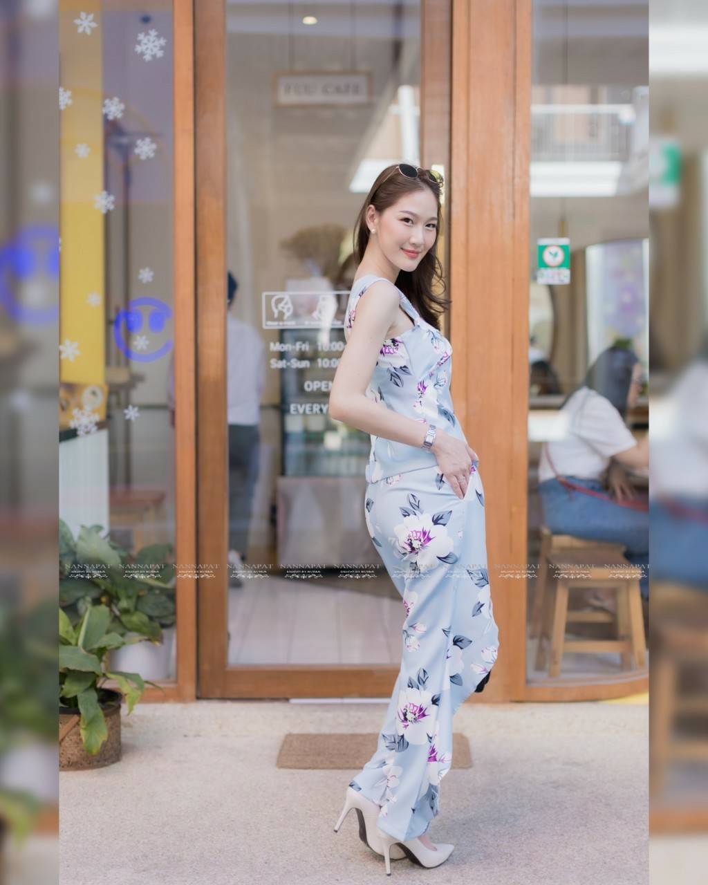 เสื้อซิปหลังมีฟองน้ำอก