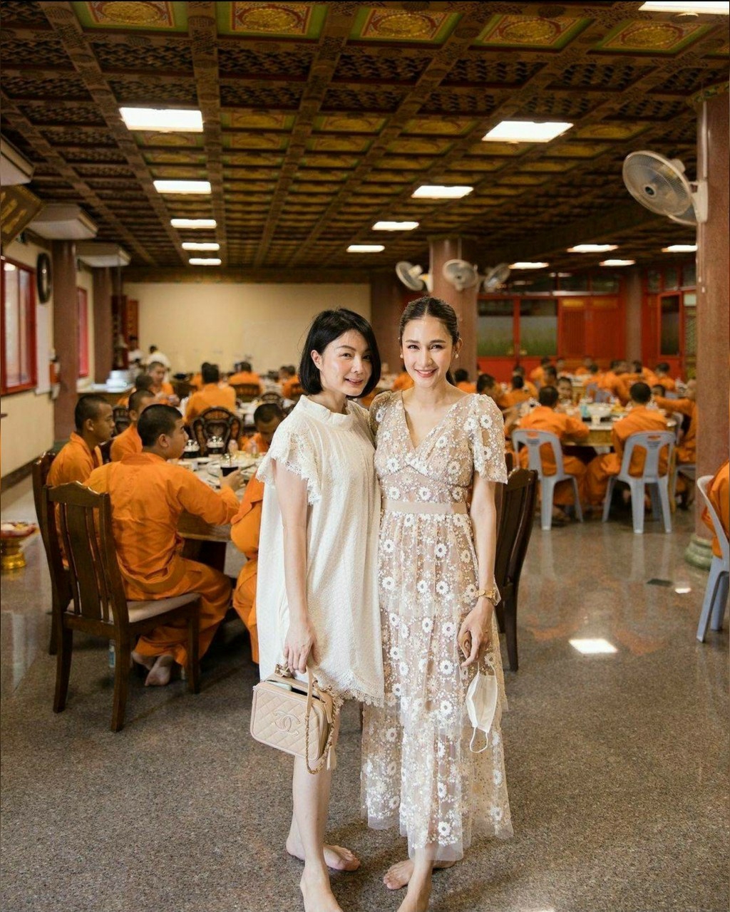 เดรสยาวทรงสวย