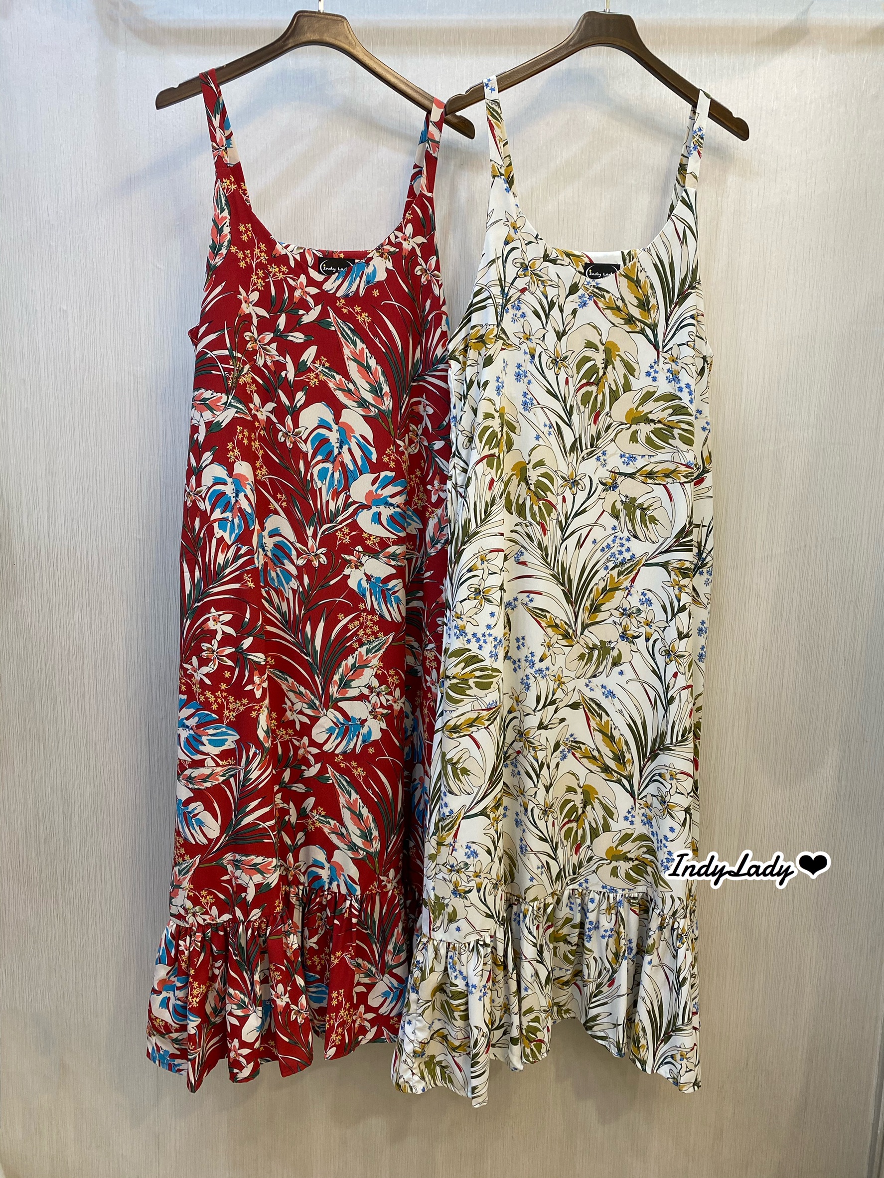 Dress แขนสั้น คอกลม แต่งกระเป๋าด้านหน้า