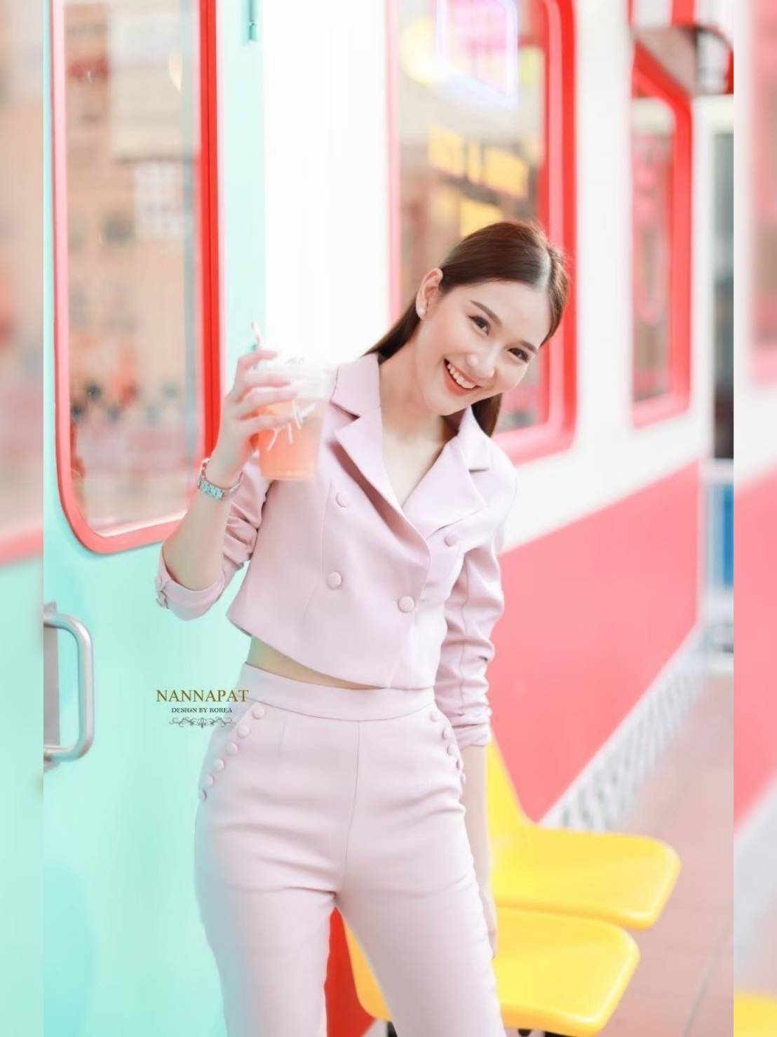 เสื้อคร็อปสูท ผ้าหนานุ่มสีชมพู