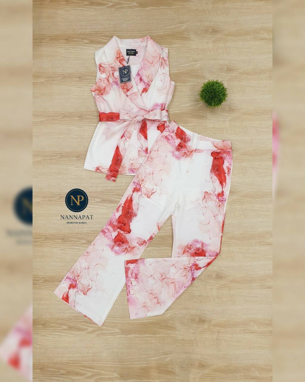 ตัวเสื้อแขนกุดคอปกกระดุมหน้า