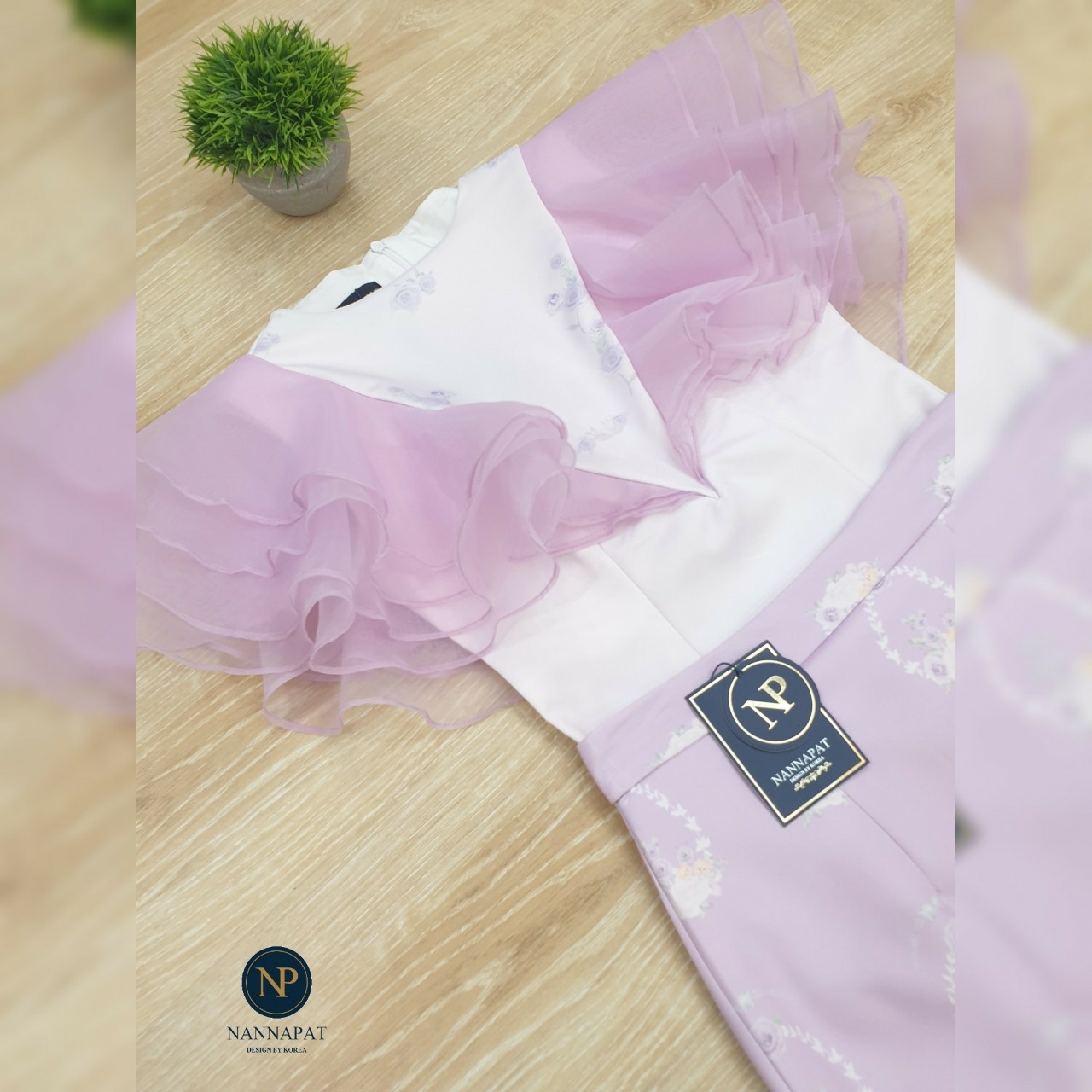 ชุดไทยสไตล์โมเดิ้ล