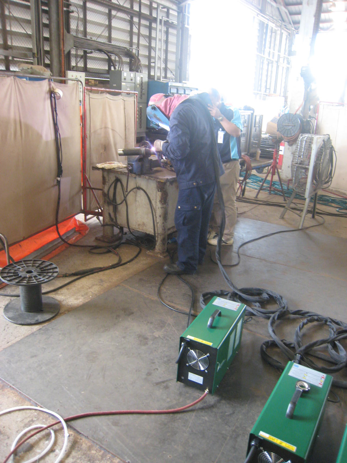 เครื่องเชื่อมไฟฟ้า HITRONICรุ่นARC300