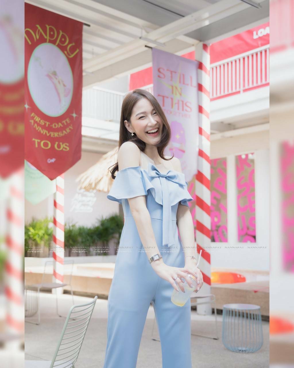 จั้มสูทซิปหลังช่วงไหล่