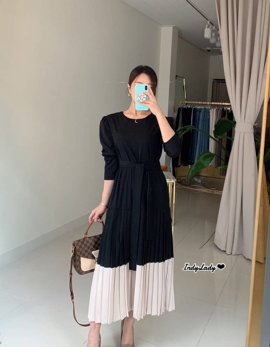 เดรสยาว แขนยาว ทรงปล่อย
