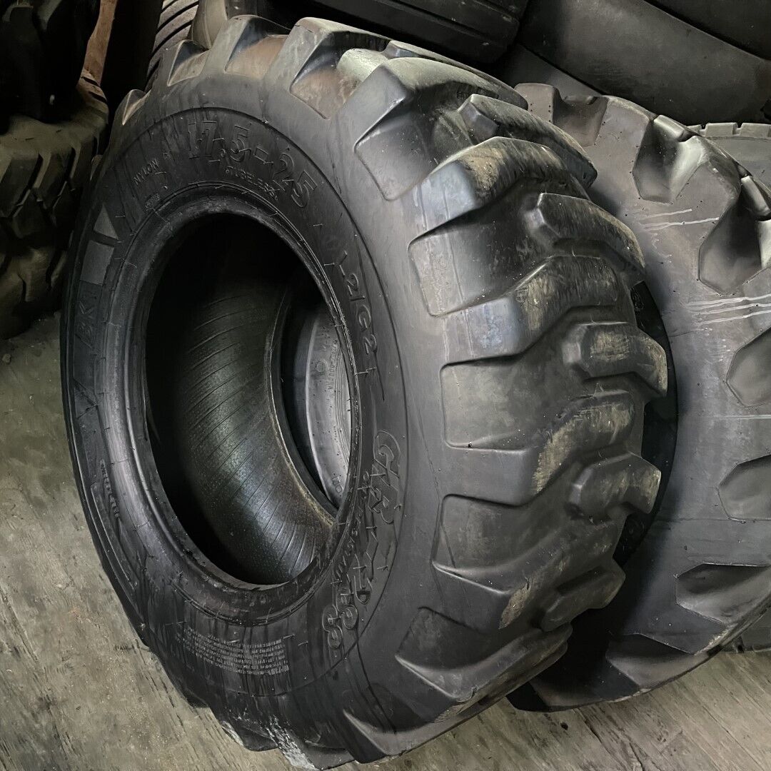 ยางรถอุตสาหกรรม ยางรถตัก รถเกรด ขนาด 17.5-25 รุ่น GR288 ชนิด TL 12PR ยี่ห้อ BKT