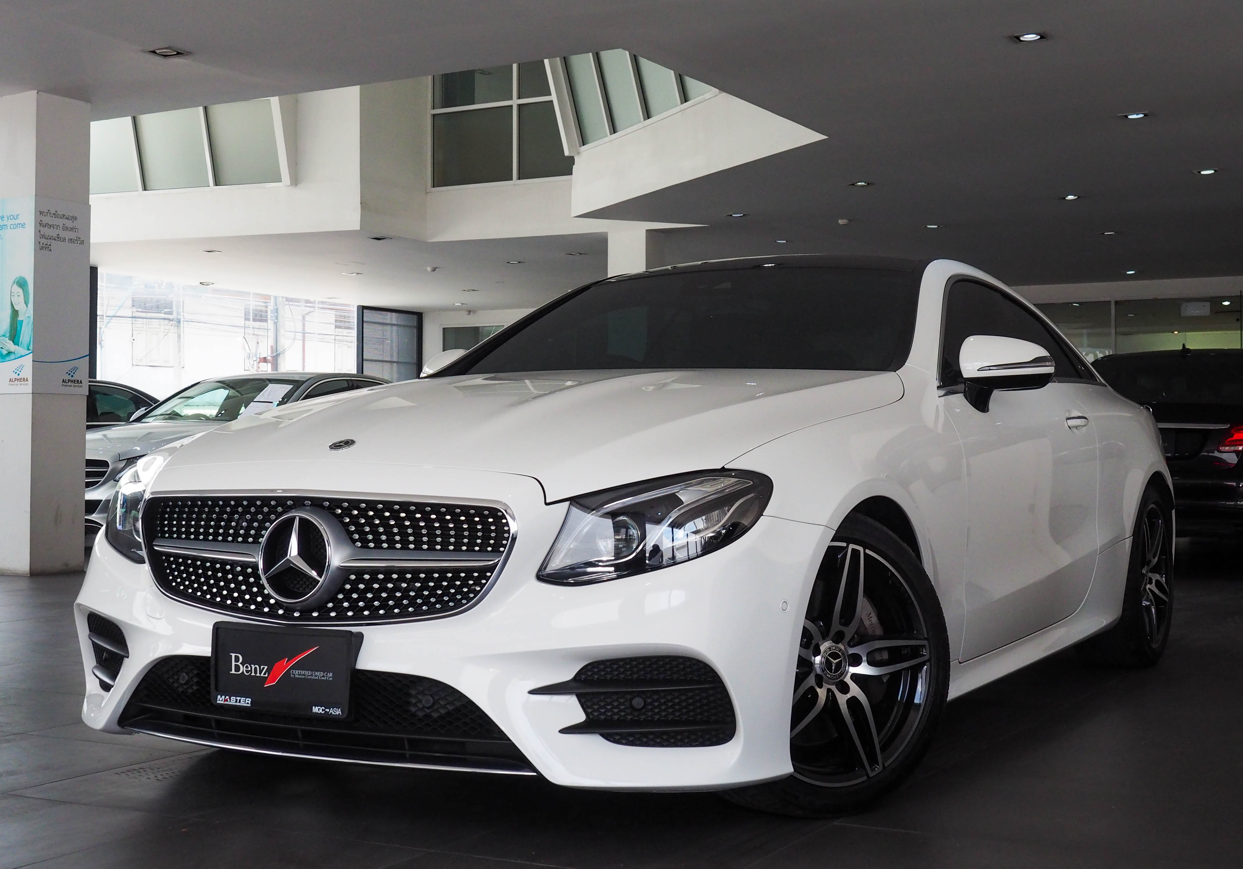 จองแล้ว E300 Coupe AMG W238