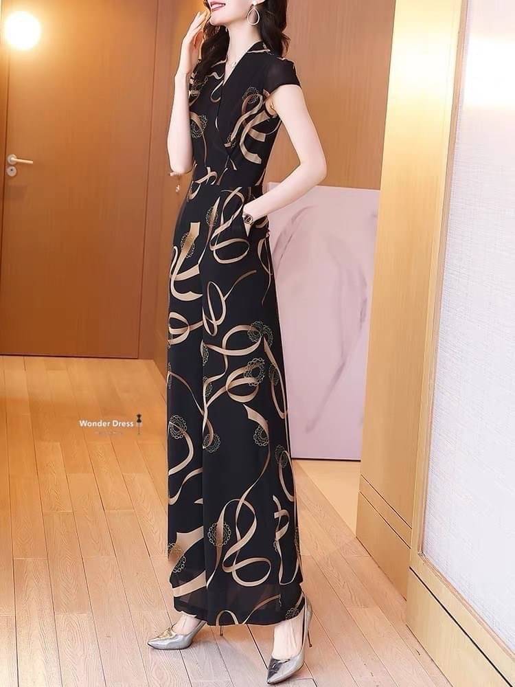 จั๊มสูทรทรงสวยเนื้อผ้าโพลี