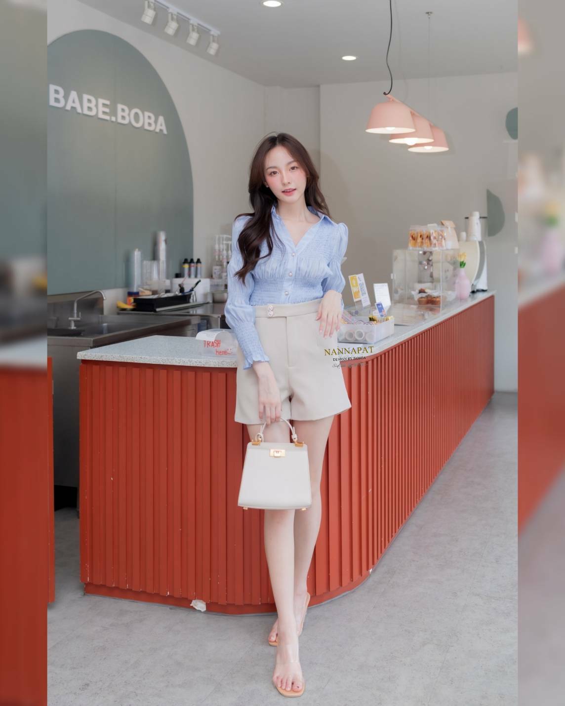 เสื้อกระดุมหน้า ช่วงตัวเป็นสม็อค